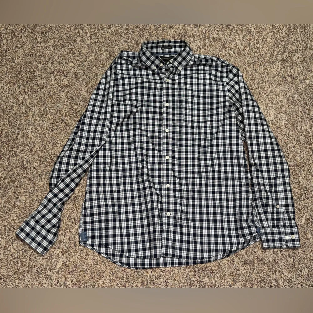 Men's XL‎ Banana Republic Men's Navy and White Plaid Shirt